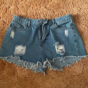 Cut off shorts